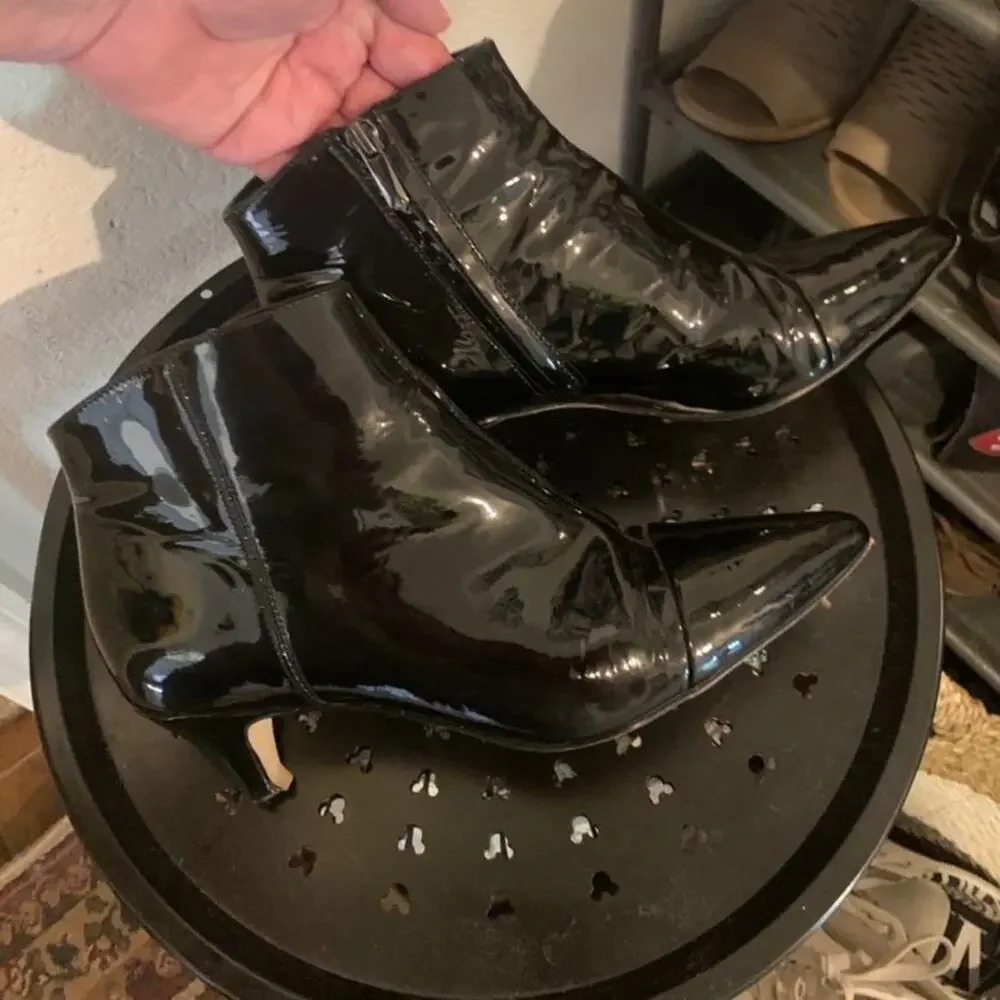Patent‎ leather boots